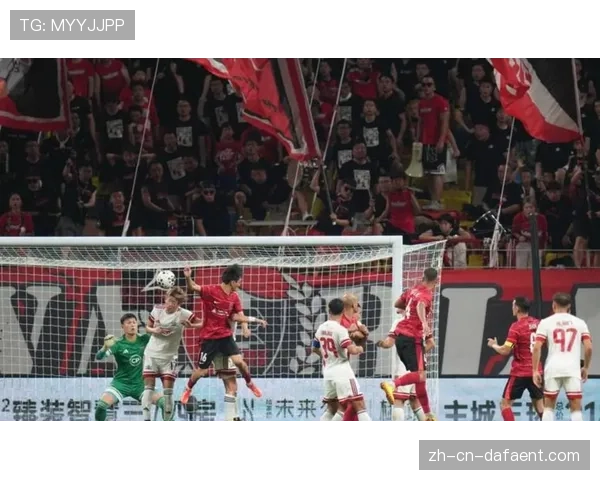 成都蓉城门将蹇韬客战首尔FC多次神扑 力保球门不失立下头功